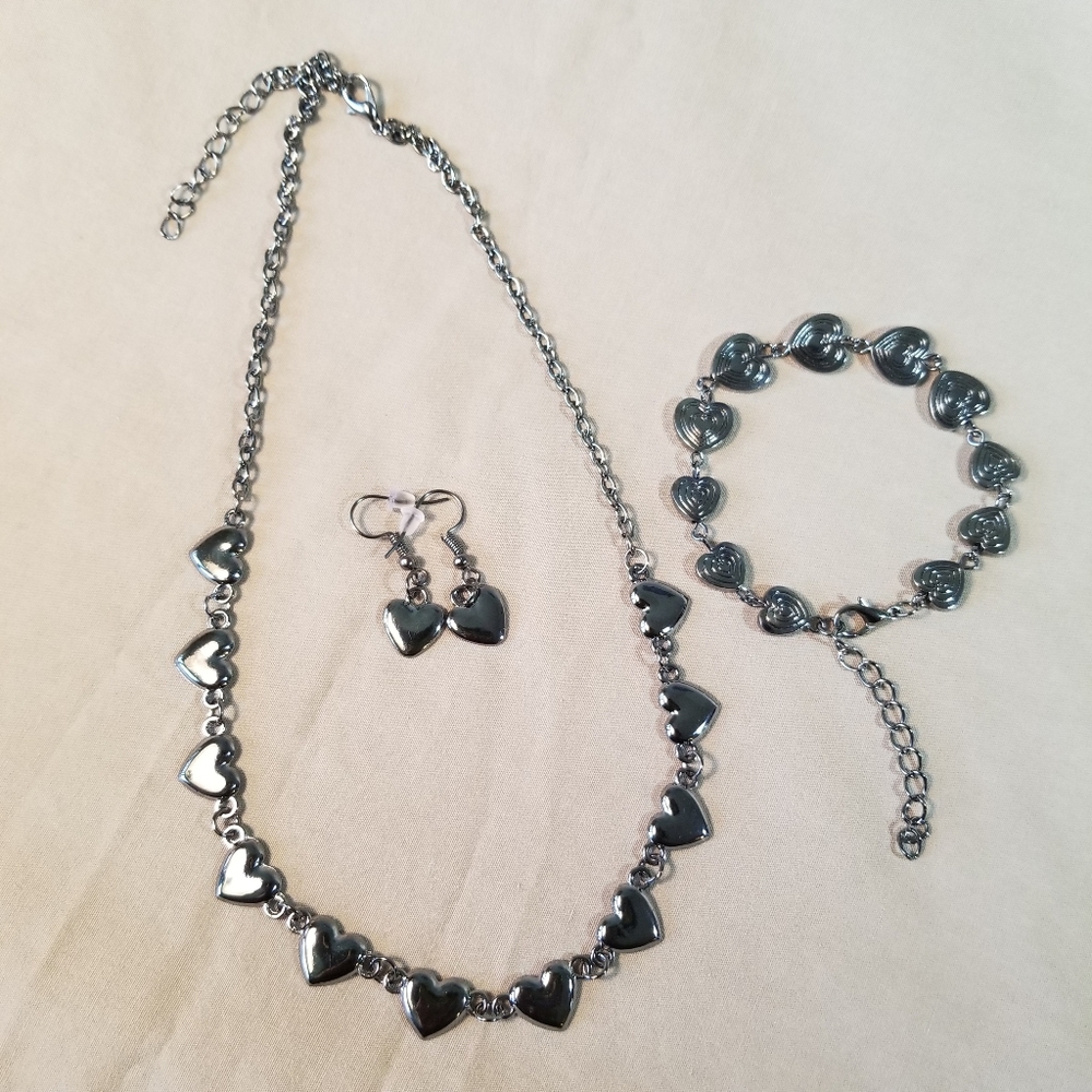 Gun Metal Tone Heart Jewelry Set